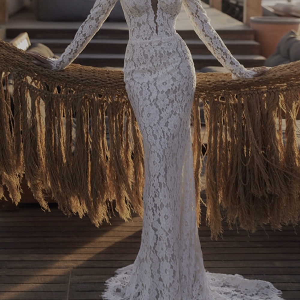 Elegant White Lace Long Sleeve Dress